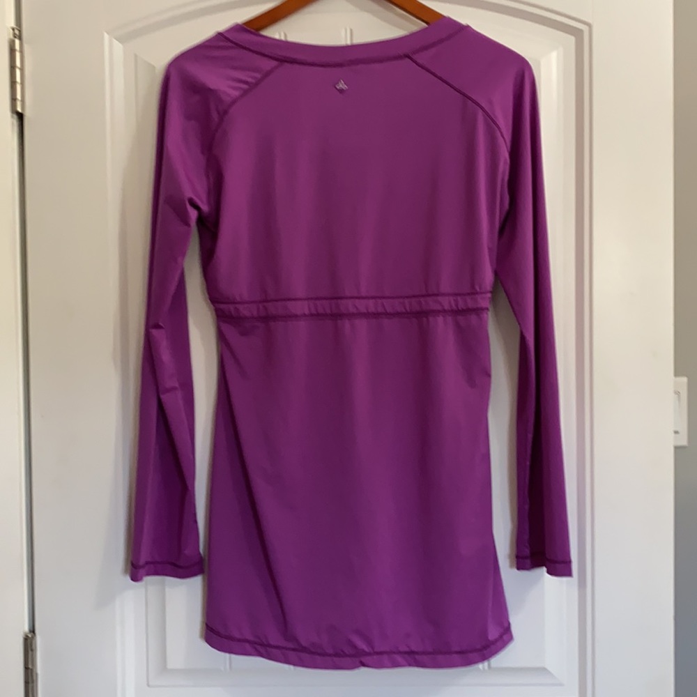 Prana top with drawstring - Picture 2 of 3
